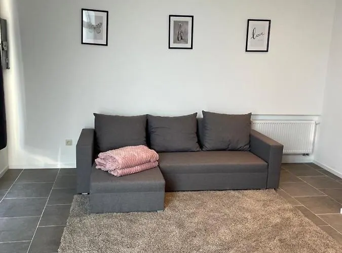 Station 171 Bruxelles-charleroi-airport 公寓 沙勒罗瓦