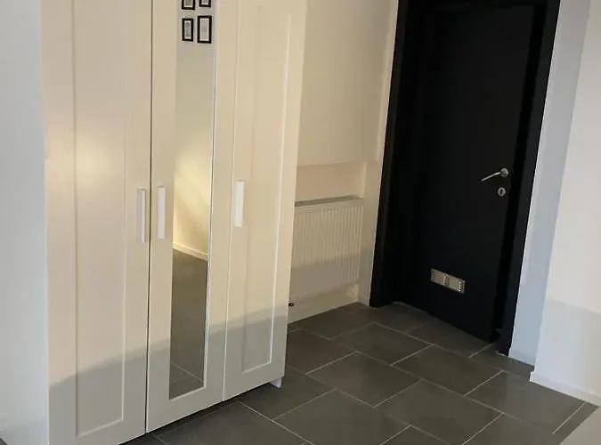 公寓 Station 171 Bruxelles-charleroi-airport