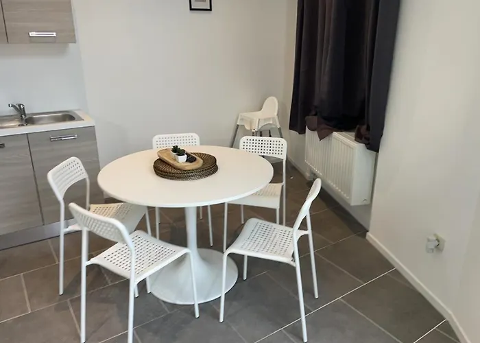 Station 171 Bruxelles-charleroi-airport 公寓 沙勒罗瓦